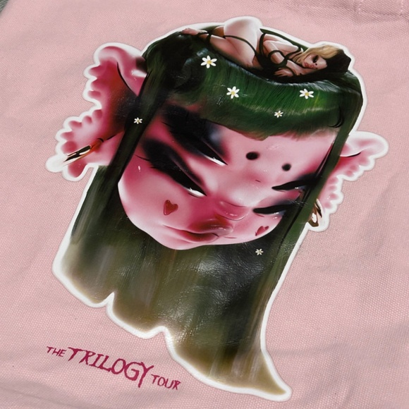 Melanie Martinez | VIP Trilogy Tour Bag - Picture 3 of 3
